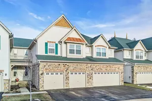 414 Bay Tree Cir, Vernon Hills, IL 60061 - Photo 3