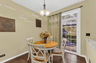 414 Bay Tree Cir, Vernon Hills, IL 60061 - Photo 11