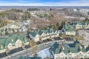 414 Bay Tree Cir, Vernon Hills, IL 60061 - Photo 39