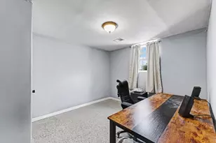 414 S Dodson Dr, Urbana, IL 61802 - Photo 25