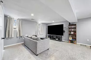 414 S Dodson Dr, Urbana, IL 61802 - Photo 17