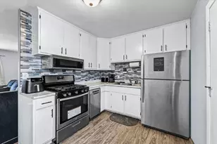 414 S Dodson Dr, Urbana, IL 61802 - Photo 9