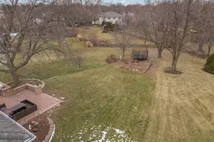 381 Prairie Knoll Dr, Naperville, IL 60565 - Photo 31