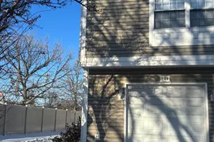 544 Wynn Ct, Wheeling, IL 60090 - Photo 1