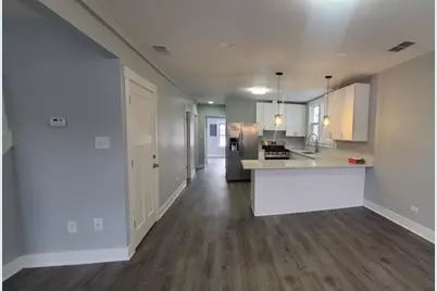 2059 N Lorel Avenue, Chicago, IL 60639 - Photo 7
