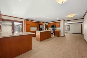 1118 Holmes Pl, Dekalb, IL 60115 - Photo 7