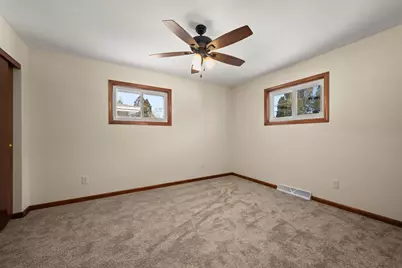 1118 Holmes Place, Dekalb, IL 60115 - Photo 9