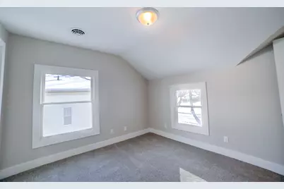 112 E Mulberry Street, Watseka, IL 60970 - Photo 33