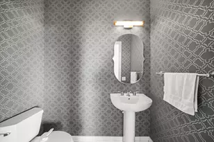 501 N Clinton St, Chicago, IL 60654 - Photo 17