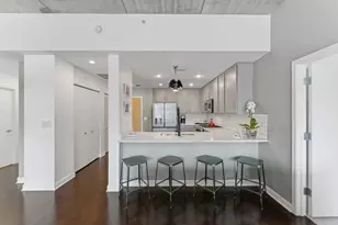 845 N Kingsbury St, Chicago, IL 60610 - Photo 3