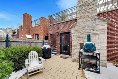 1226 W Henderson Street, Chicago, IL 60657 - Photo 27