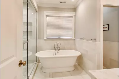 1226 W Henderson Street, Chicago, IL 60657 - Photo 13