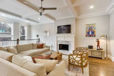 1226 W Henderson Street, Chicago, IL 60657 - Photo 9