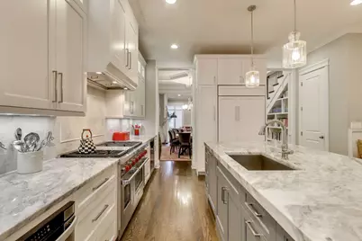 1226 W Henderson Street, Chicago, IL 60657 - Photo 7