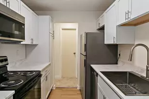 4602 W Northfox Ln, McHenry, IL 60050 - Photo 9