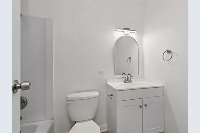 4602 W Northfox Lane #7, McHenry, IL 60050 - Photo 9