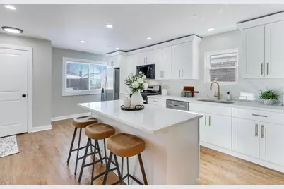 9100 S Emerald Avenue, Chicago, IL 60620 - Photo 5