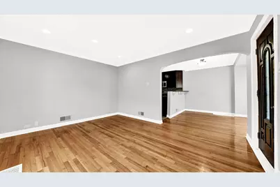 5542 S Neva Avenue, Chicago, IL 60638 - Photo 7