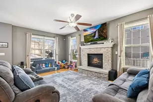 1017 Misty Brook Ln, Joliet, IL 60432 - Photo 5