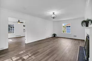 1212 W Healey St, Champaign, IL 61821 - Photo 11