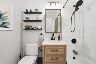 1251 N Bosworth Ave, Chicago, IL 60642 - Photo 17