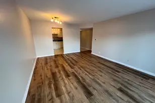 5000 Carriage Way Dr, Rolling Meadows, IL 60008 - Photo 11