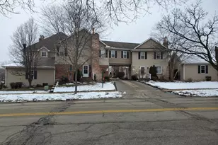 833 Village Quarter Rd, West Dundee, IL 60118 - Photo 1