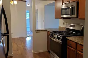 833 Village Quarter Rd, West Dundee, IL 60118 - Photo 3