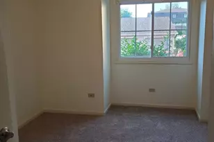 833 Village Quarter Rd, West Dundee, IL 60118 - Photo 9