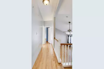 7441 Lyons Street, Morton Grove, IL 60053 - Photo 9