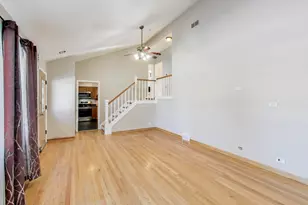 7441 Lyons St, Morton Grove, IL 60053 - Photo 5