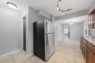 6833 S Maplewood Ave, Chicago, IL 60629 - Photo 9