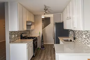 228 W Fairview Way, Palatine, IL 60067 - Photo 7