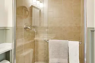 3900 N Pine Grove Ave, Chicago, IL 60613 - Photo 15