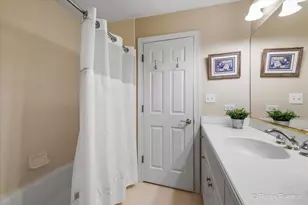 4319 Canterbury Ct, Saint Charles, IL 60174 - Photo 29