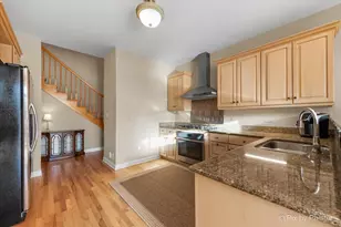 4319 Canterbury Ct, Saint Charles, IL 60174 - Photo 15