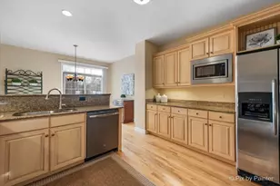 4319 Canterbury Ct, Saint Charles, IL 60174 - Photo 13