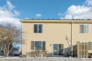 651 W Kristina Ln, Round Lake, IL 60073 - Photo 27