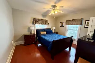 500 Barrett St, Elgin, IL 60120 - Photo 17