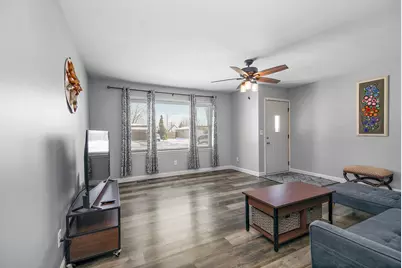 609 Ivy Lane, Bradley, IL 60915 - Photo 5