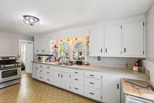 4101 Crestwood St, McHenry, IL 60050 - Photo 9