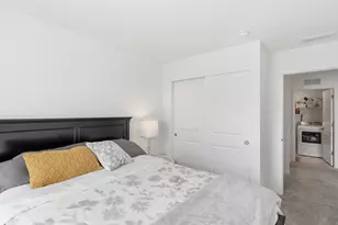 120 Kingsport Dr, South Elgin, IL 60177 - Photo 11