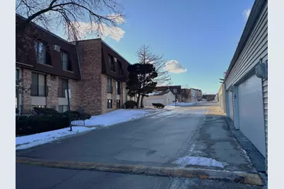 201 N Waters Edge Drive #101, Glendale Heights, IL 60139 - Photo 15