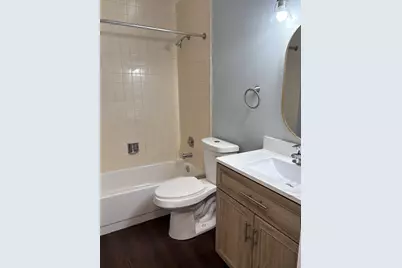 201 N Waters Edge Drive #101, Glendale Heights, IL 60139 - Photo 13