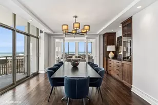 1335 S Prairie Ave, Chicago, IL 60605 - Photo 9