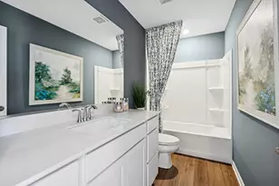 206 Neubauer Circle, Lindenhurst, IL 60046 - Photo 11