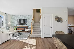 206 Neubauer Circle, Lindenhurst, IL 60046 - Photo 9