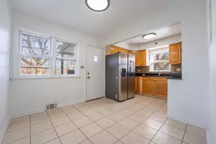 5800 W Foster Ave, Chicago, IL 60630 - Photo 5