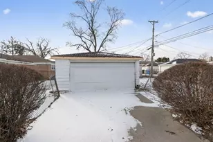 9400 S Peoria St, Chicago, IL 60620 - Photo 9