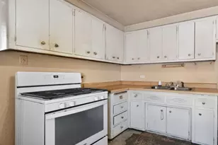 9400 S Peoria St, Chicago, IL 60620 - Photo 13